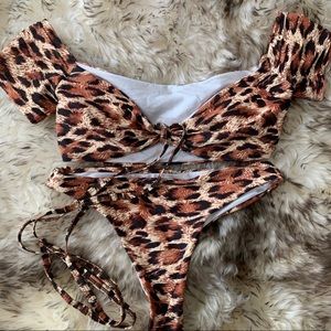 High cut thong bikini! 🐅